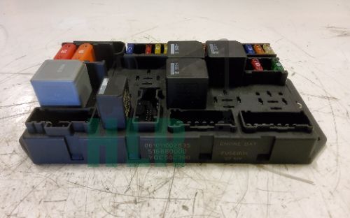 Range Rover L322 Engine Bay Fuse Box