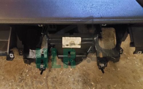 Land Rover Discovery 4 Dashboard Top