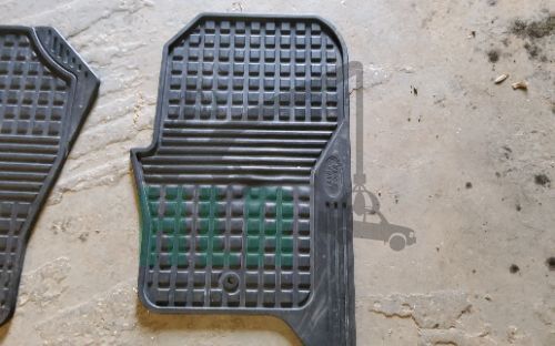 Land Rover Discovery 3 Front & Rear Rubber Floor Mats