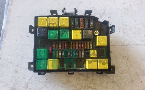 Range Rover P38 4.6 Gems Engine Bay Fuse Box