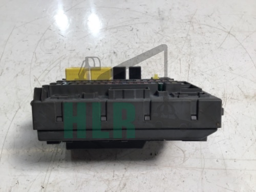 Land Rover Discovery 2 Interior Fuse Box
