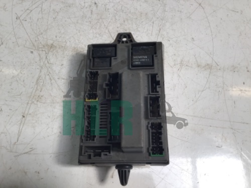 Land Rover Discovery 2 Interior Fuse Box