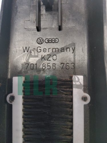 Volkswagen VW Transporter T4 Nearside Seatbelt Adjuster Trim